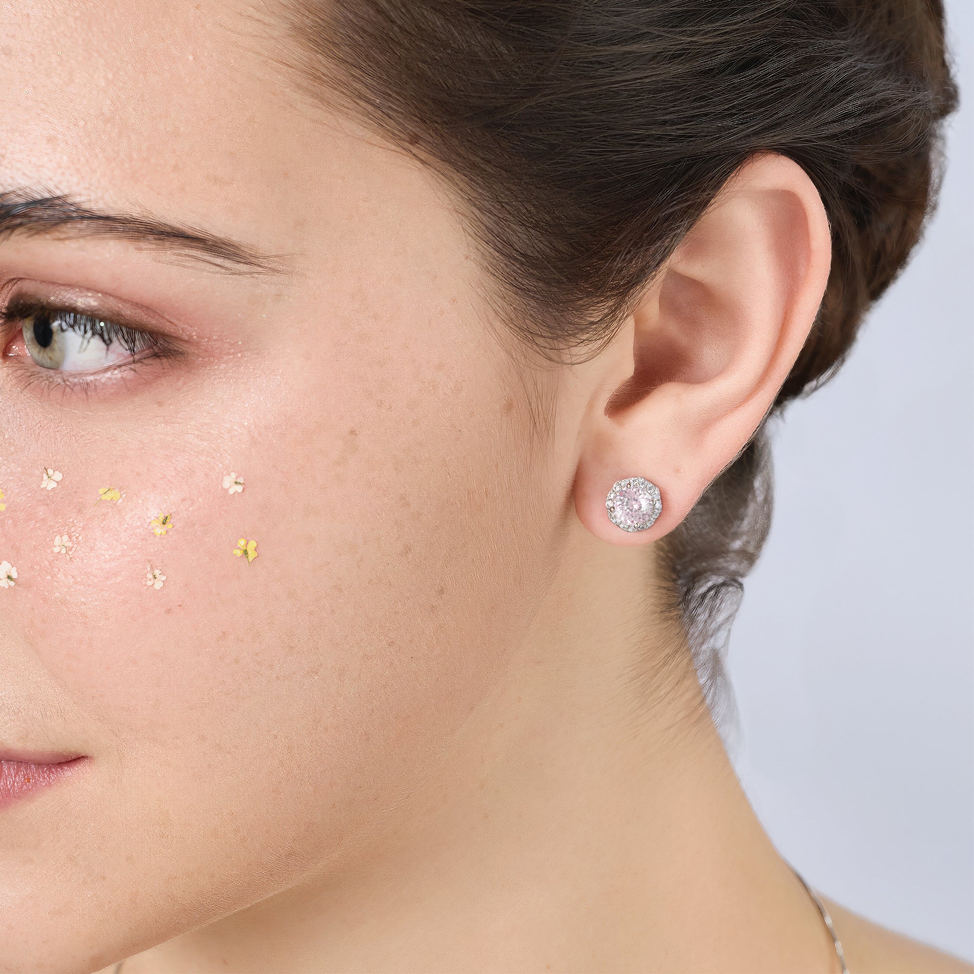 I'm 120V Exquisito Stud Earrings - Fancy Pink